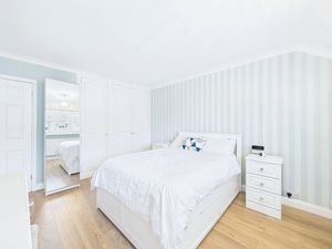 Photo 15- click for photo gallery